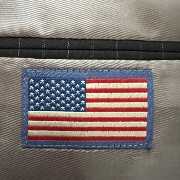 Like New Hart Schaffner Marx Charcoal Gray Pinstripe Blazer Size 44L 100% Wool - Picture 4 of 8